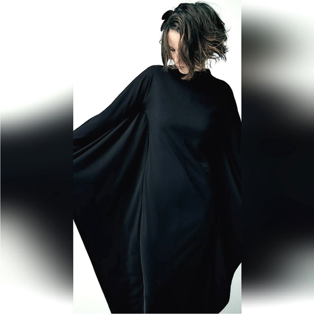 Zara Black Long sleeve Elegant Black Batwing Cape Dress M NWT